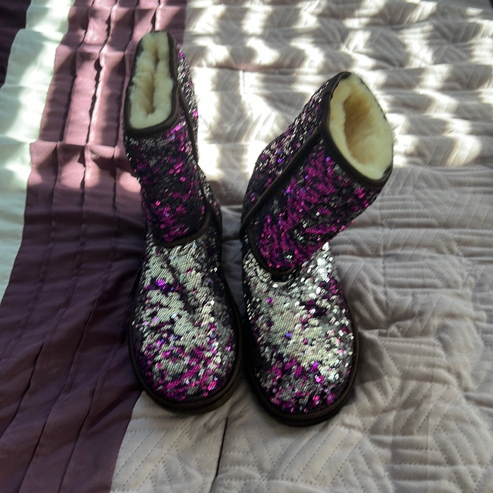 Uggs rare purple and silver sequence brand new without tags size 6.5